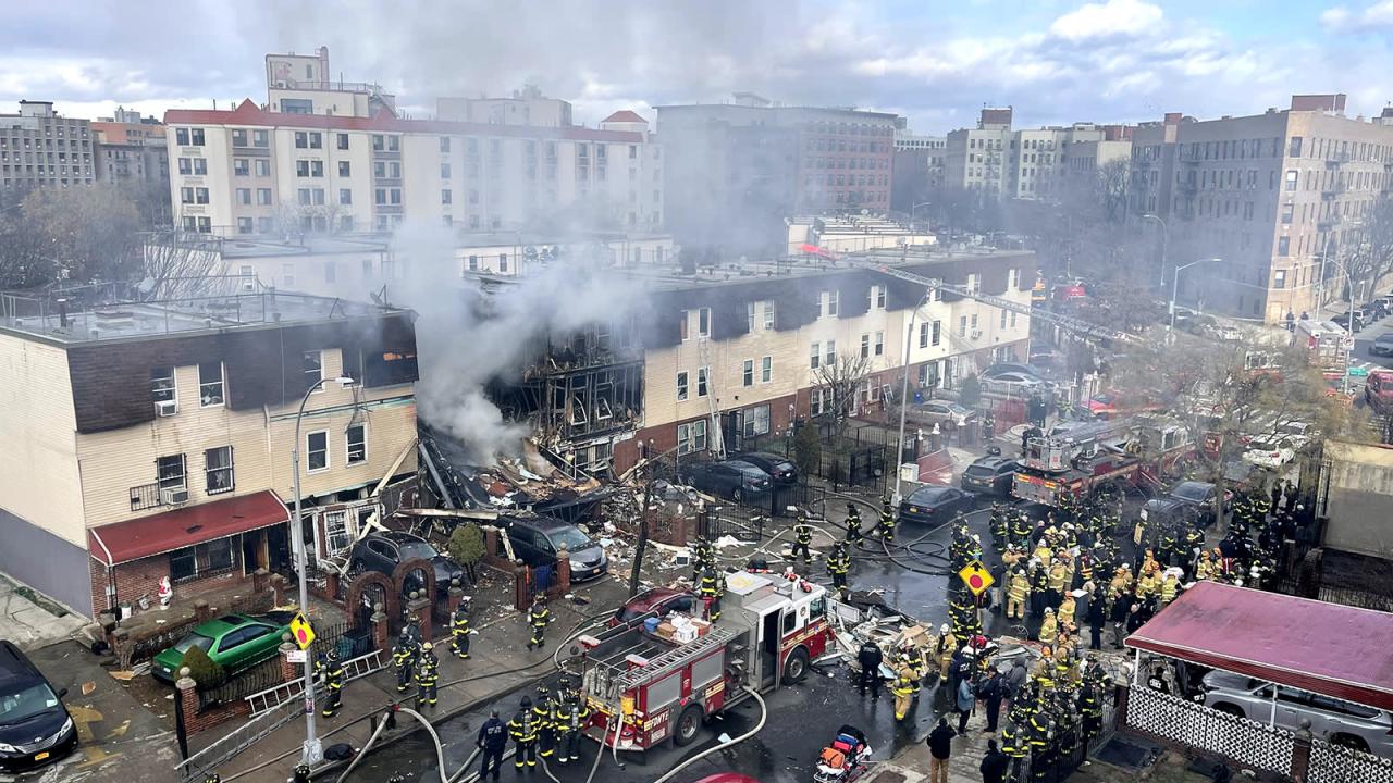 Fire erupts at Bryant Park holiday market in Manhattan