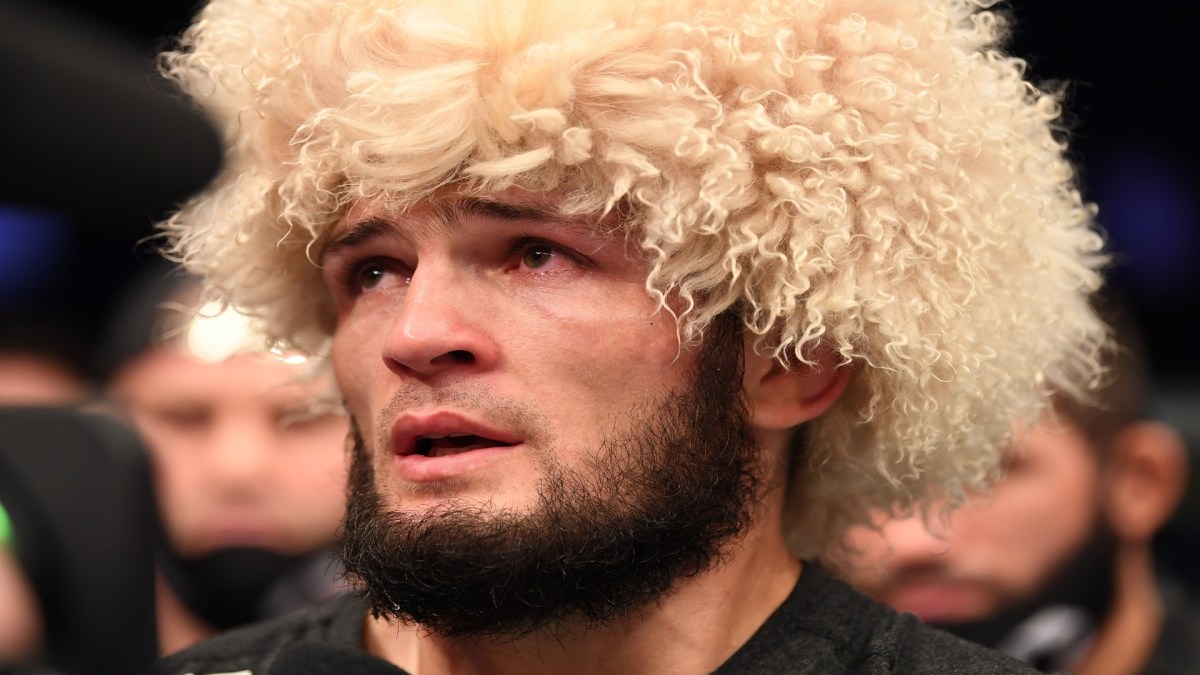 Why was khabib removed from plane