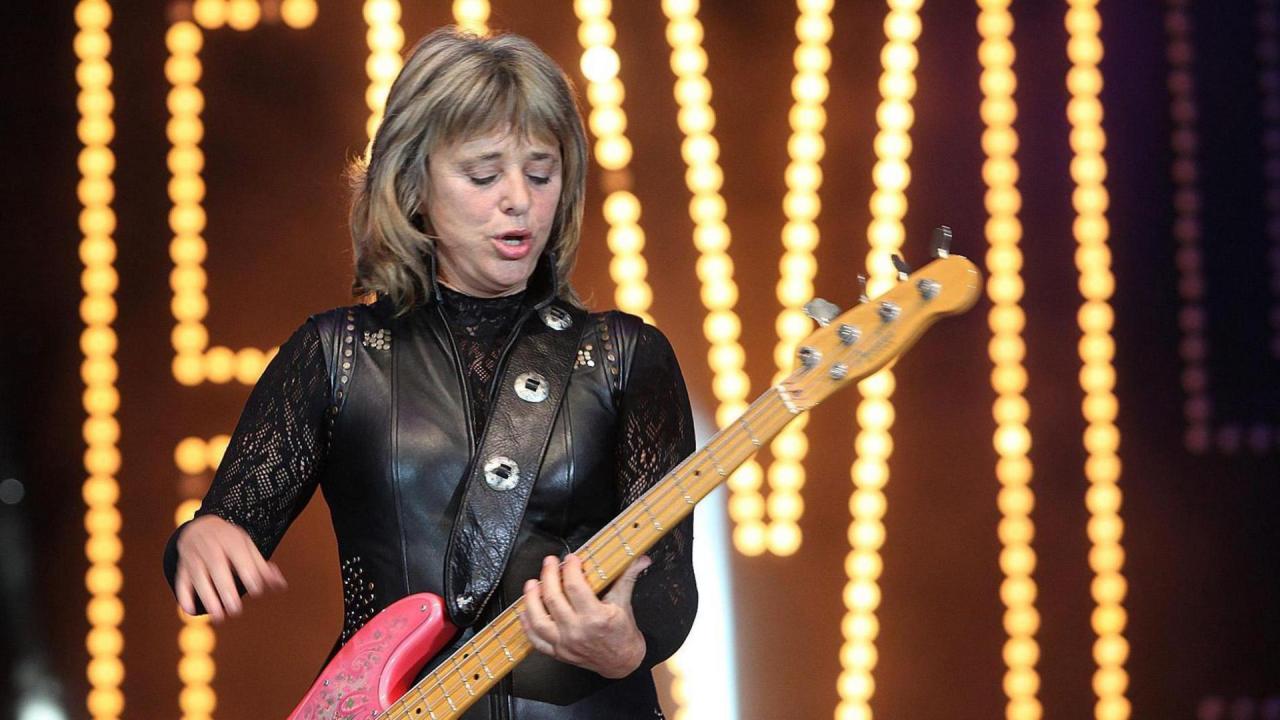 Elvis Presley: Suzi Quatro recalls 1974 meeting snub