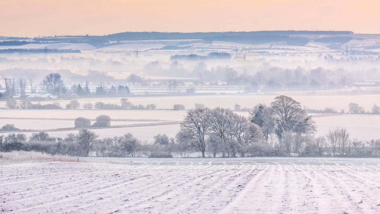 UK weather live: New snow and ice weather warnings issued as UK